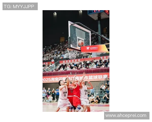 杭州篮球队状态变革引发热议球迷期待新赛季的精彩表现与突破