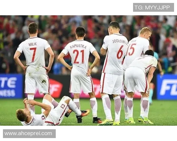 广州足球队与北京足球队赛后状态分析与复盘总结