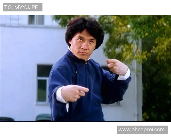 足球巨星与成龙携手演绎热血传奇电影的精彩瞬间